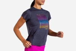 Brooks Women's Distance Graphic Short Sleeve (221469) -Running Sports Store 221469 459 MV Distance Graphic Short Sleeve