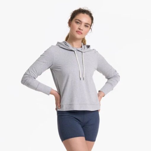 Vuori Women's Halo Essential Hoodie -Running Sports Store