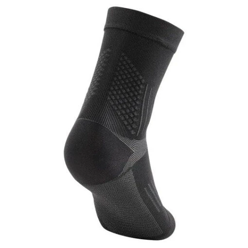 CEP Plantar Fasciitis Sleeve - Black/Gray (WO1DV3) -Running Sports Store ezgif.com gif maker 30 fc790002 3ced 4007 b048 666ed4baa213