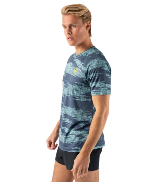 Rabbit Men's EZ Tee Perf SS | Trail -Running Sports Store rabbit mens ez tee perf ss orion blue